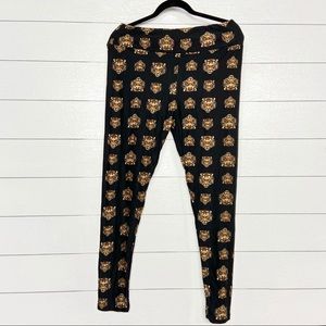 LuLaRoe Tall and Curvy Leggings